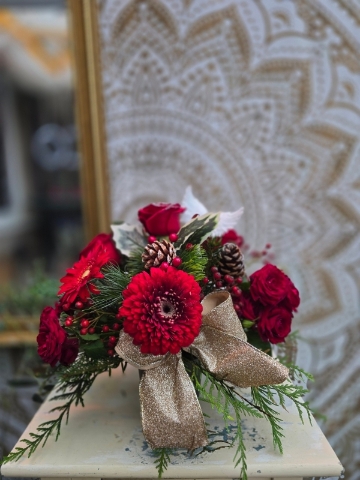 Small Table Arrangement